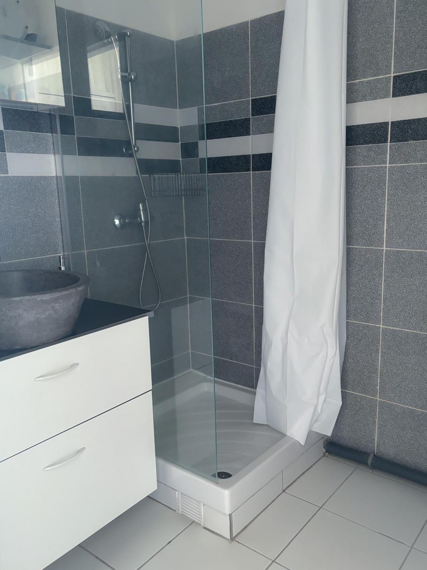 Charmant Studio Vue Mer Sans Coupure D'Eau Le Gosier  Luaran gambar