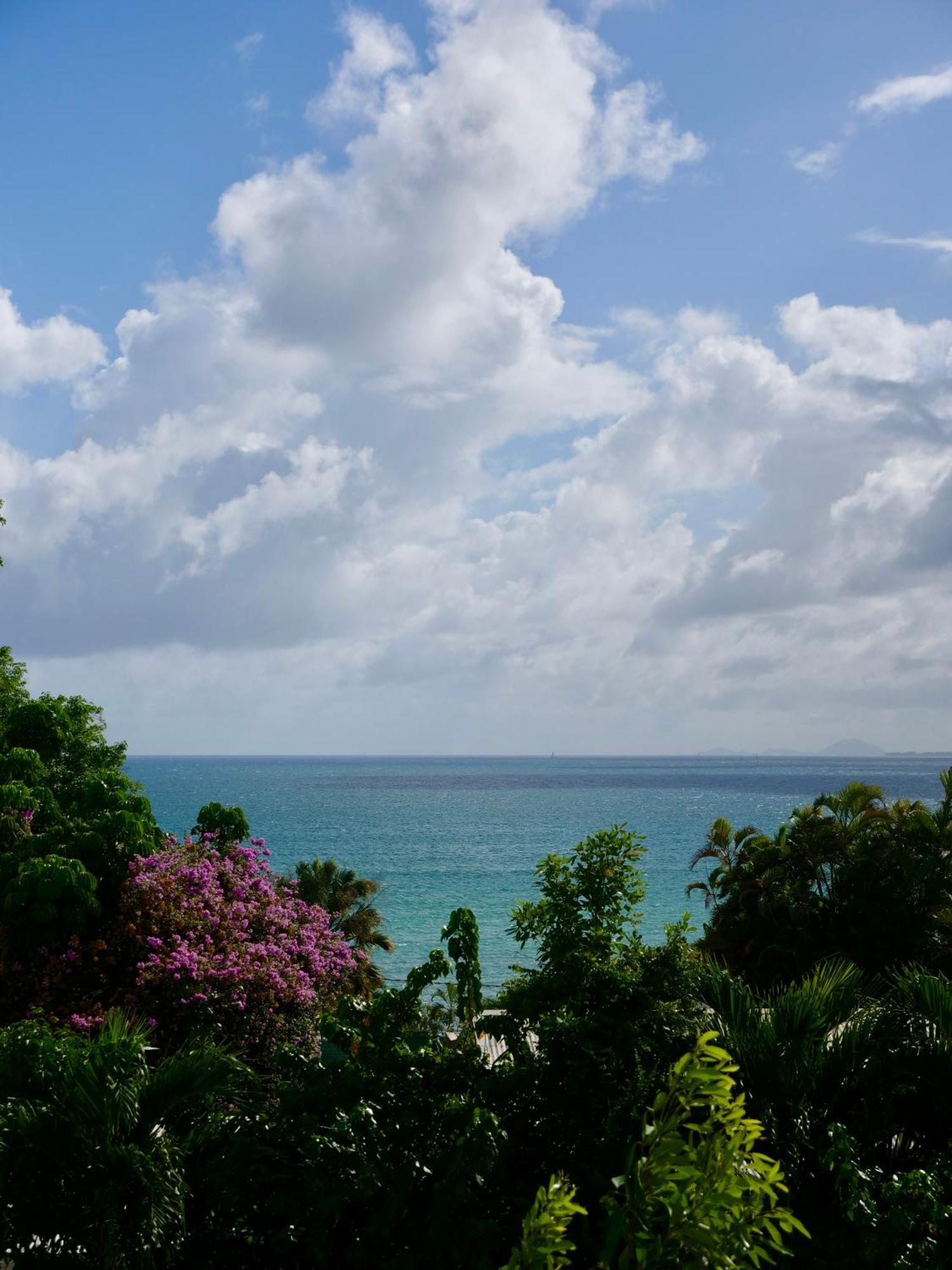 Charmant Studio Vue Mer Sans Coupure D'Eau Le Gosier  Luaran gambar